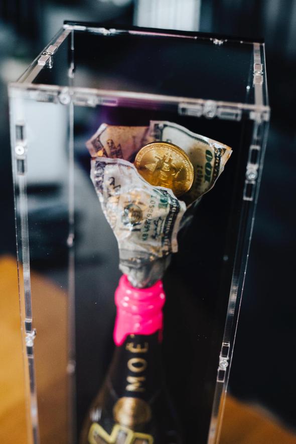 Bitcoin Bottle "celebrate bitcoin"