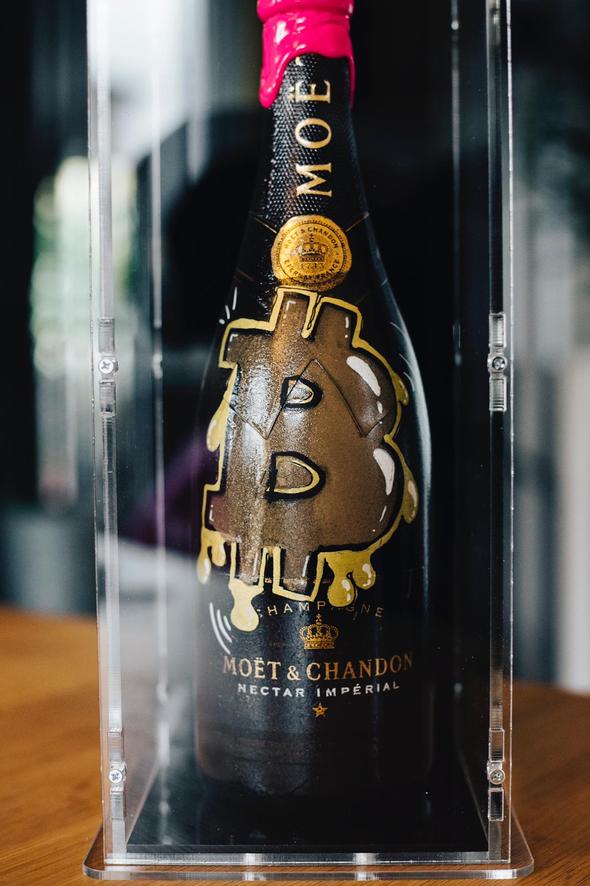 Bitcoin Bottle "celebrate bitcoin"